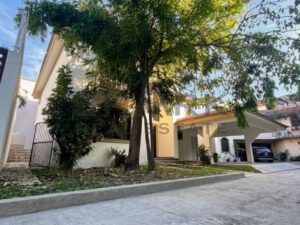 Casa en Venta en Tampico, Tamaulipas; Colonia El Charro, Avenida Herradura