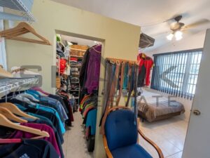 Casa en venta con departamento, calle Carranza esquina Ejercito Mexicano; colonia Flores Magon, Ciudad Madero, Tamaulipas
